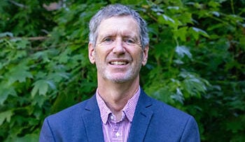 Headshot of Robert Fairlie