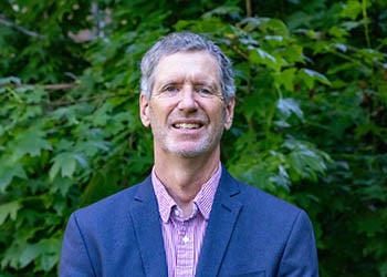 Headshot of Robert Fairlie