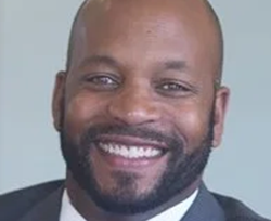 Headshot of Omar Passons