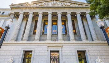 The Stanley Mosk Library and Courts Building housing the Court of Appeal, Third Appellate District and the California State Library